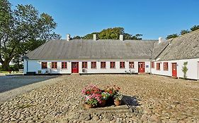 Bed And Breakfast Alokke